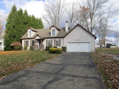 1356 Lake Vue Dr, Roaming Shores, OH 44085 - photo 4