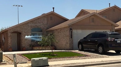 11828 Jim Webb Dr, El Paso, TX 79934 - photo 2