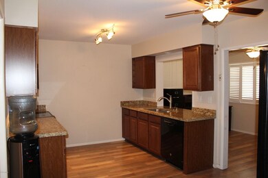 11154 W Emerald Dr, Sun City, AZ 85351 - photo 4