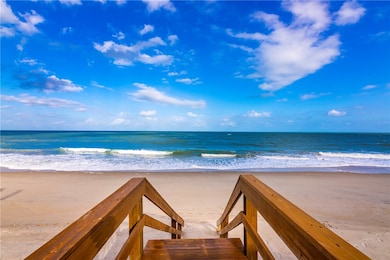 805 S Tower 46th Place unit 2N, Vero Beach, FL 32963 - photo 3