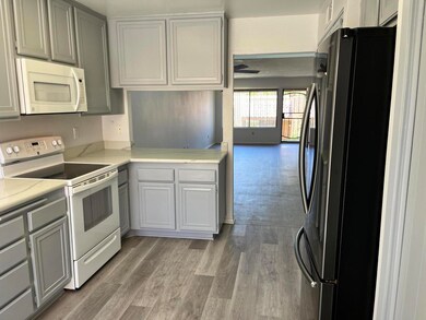 47974 Oasis Ct, Palm Desert, CA 92260 - photo 2