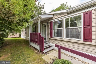 202 Deer Run Dr, Honey Brook, PA 19344 - photo 2