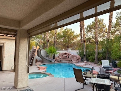 302 Doe Run Cir, Henderson, NV 89012 - photo 4