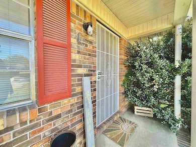 102 Clint Warren St NE, Hanceville, AL 35077 - photo 3