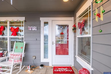 920 Filbert St, Brownsville, OR 97327 - photo 6