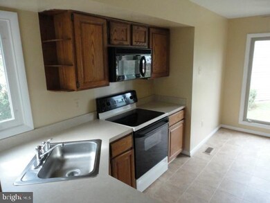 4759 Timber Ridge Dr, Dumfries, VA 22025 - photo 6