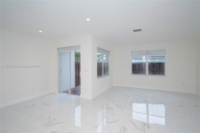 7042 NW 114th Ct unit 7042, Doral, FL 33178 - photo 7