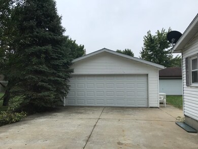 2.5 car garage