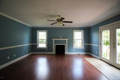 932 Darrell Dr, Greenville, NC 27834 - photo 6