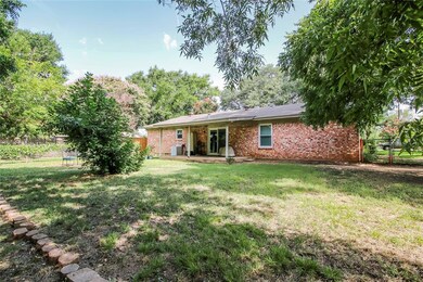 7824 Arthur Dr, North Richland Hills, TX 76182 - photo 3