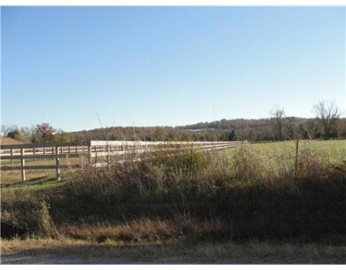 1695 Harris Dr, Fayetteville, AR 72701 - photo 4