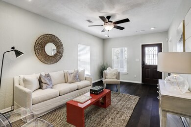 706 E 29th St, Houston, TX 77009 - photo 3