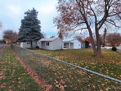 3719 16th St, Lewiston, ID 83501 - photo 4