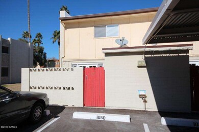 Covered Parking / Rear Gate to patio