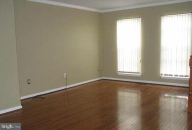 15717 Ensleigh Ln, Bowie, MD 20716 - photo 4