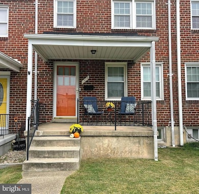 1014 Elm Rd, Halethorpe, MD 21227 - photo 2