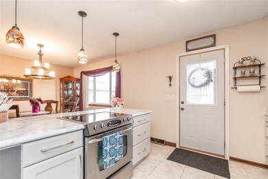 4144 Aspen Ct, Waterloo, IA 50701 - photo 3