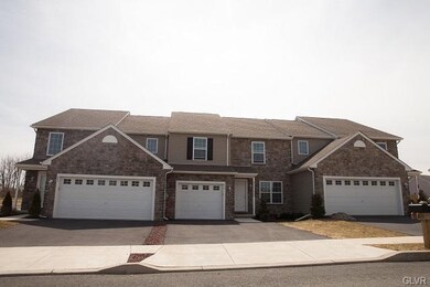 895 Fieldstone Trail, Easton, PA 18040 - photo 3