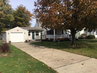 1419 E. Chestnut2