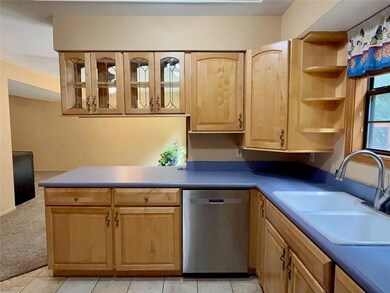 2516 Kensington Rd, Lawrence, KS 66046 - photo 6