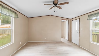 15211 Paradise Cove Dr, Willis, TX 77318 - photo 3