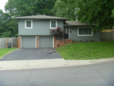 5516 Perry Ln, Shawnee, KS 66203 - photo 2