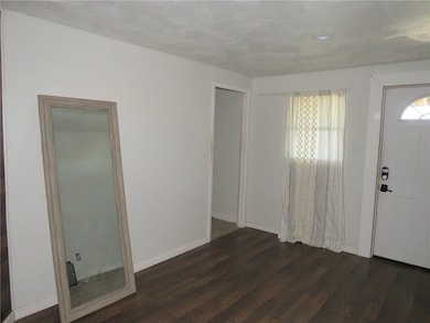 919 Oakland Ave, Charleroi, PA 15022 - photo 5