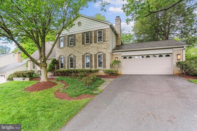10 Snug Hill Ct, Potomac, MD 20854 - photo 2