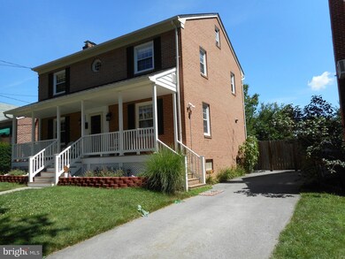 220 Sheridan Ave, Winchester, VA 22601 - photo 2