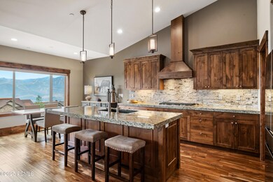 006_1738viewsidecir-5_756