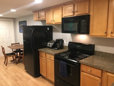 113 Sylvan Rd unit B, Lancaster, MA 01523 - photo 5