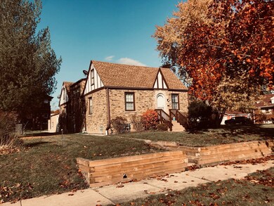 2102 Waverly Place, Waukegan, IL 60085 - photo 2