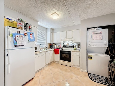 6065 NW 186th St unit 312, Hialeah, FL 33015 - photo 7