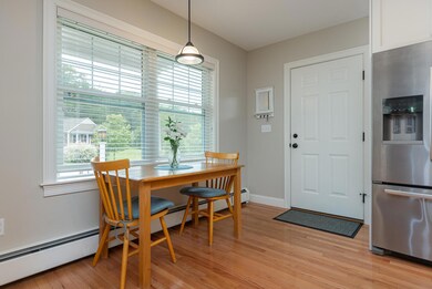 Phoebes Way Cape Elizabeth ME-large-006-
