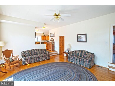 10 E Plumstead Ave, Lansdowne, PA 19050 - photo 5