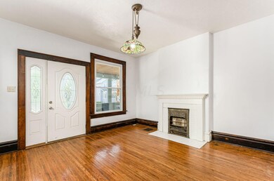 007_05_L 412 E Oakland Ave003