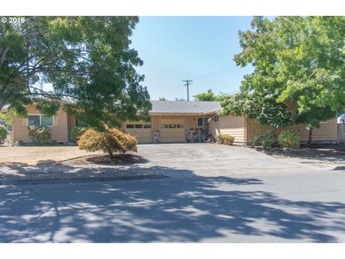 1780 Monterey Ln, Eugene, OR 97401 - photo 4