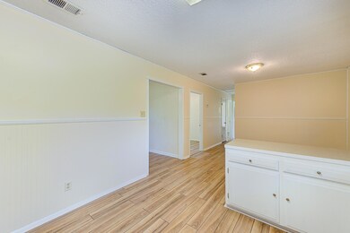 8303 Highway 189-7