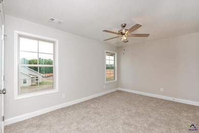 194 Red Tail Cir, Powersville, GA 31008 - photo 4