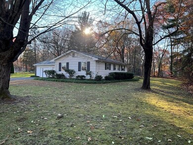 11 Sylvia Heights, Hadley, MA 01035 - photo 3