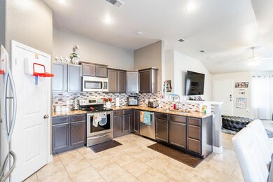 820 E 98th St, Odessa, TX 79765 - photo 6