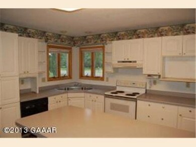 935 Cross Country Ln SW, Alexandria, MN 56308 - photo 5