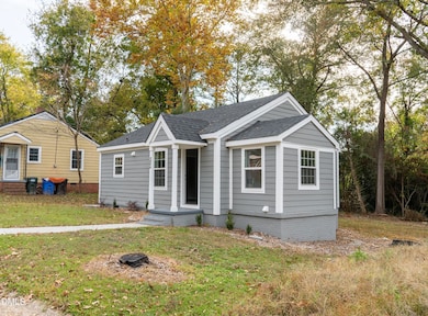 1909 Overlook Dr, Fayetteville, NC 28301 - photo 2