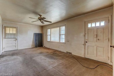 1546 Willomore St, Greensboro, NC 27403 - photo 5