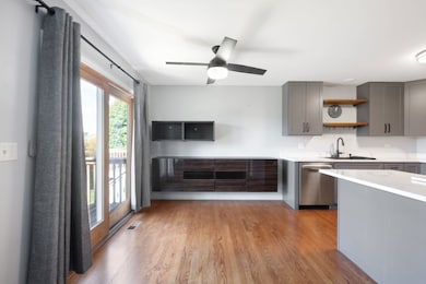 1049 Horizon Ridge, Lake In the Hills, IL 60156 - photo 6