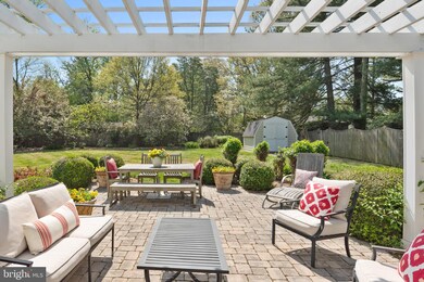 123 E Lake Dr, Annapolis, MD 21403 - photo 2