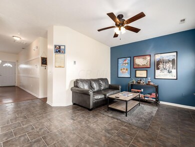 5562 Gabriels Landing Dr unit 103, Galloway, OH 43119 - photo 7