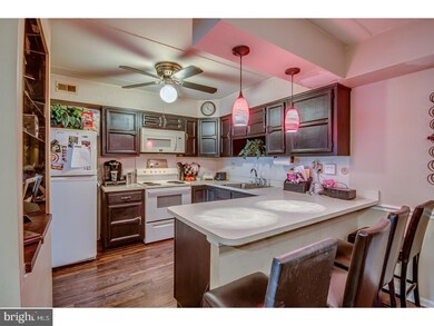 1 Oakridge Dr unit 1, Langhorne, PA 19047 - photo 3