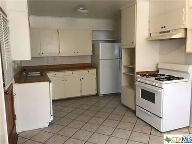 307 Margaret Lee St, Copperas Cove, TX 76522 - photo 4