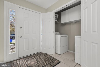 12941 Woodcutter Cir, Germantown, MD 20876 - photo 5